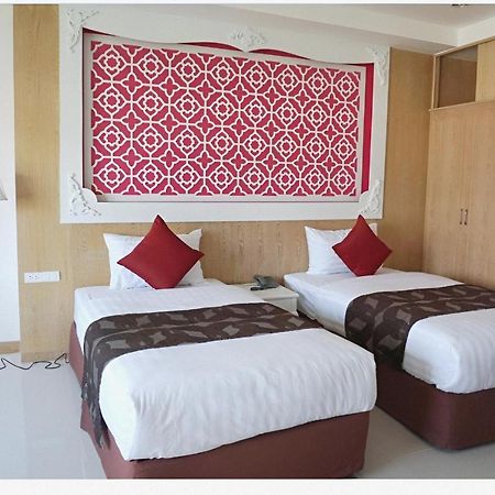 Lucky Sun Patong Hotell Exteriör bild